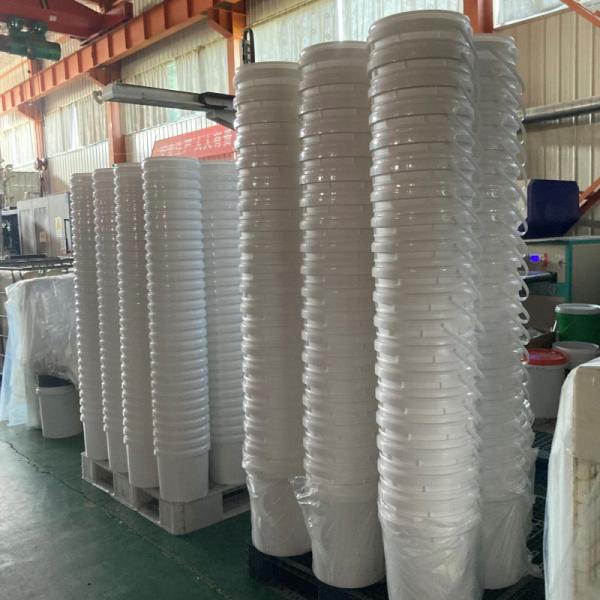 Customize Your Packaging with 2L Round Plastic Buckets and Tamper Evident Handle