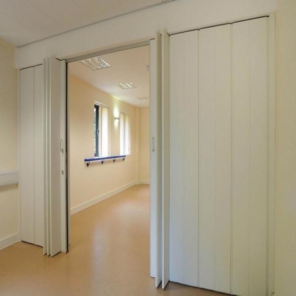 Restaurant Conference Room Wooden Sliding Folding Door Partition High Sound Insulation Easy Installation