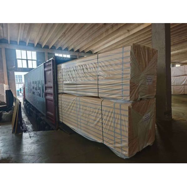 Yellow Painted H20 Timber Beam Concrete Support Structure Durable Reusable Pine Wood Construction Beam
