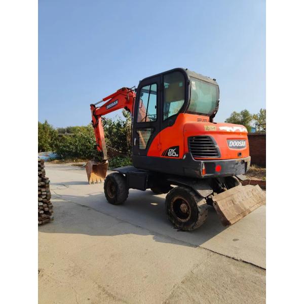 6000 KG Doosan Dx60 Second-hand Wheeled Excavator with and Original Hydraulic Valve
