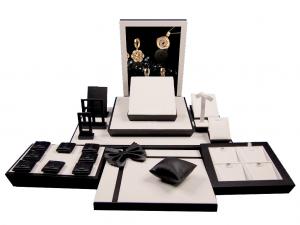 China High Glossy Black Wooden Window Jewelry Display Set Jewellery Display Stand on sale