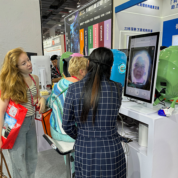 3D AI LED Skin Analyzer for Face 20 Features Inspection EU/IT Compatible 21.5" Touchscreen Free Cloud Storage Data-Driven