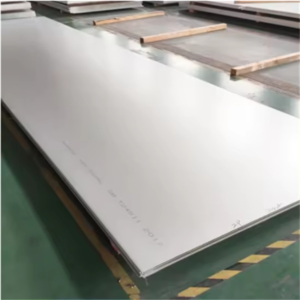 Stainless Steel Plate 304 for Architectural Cladding and Marine Applications - Aesthetic & Functional