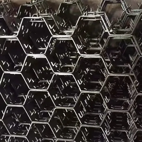 Heat Resistant SS304 Stainless Steel Wire Mesh with 40*40mm 50*50mm Hole Size for Boiler Applications