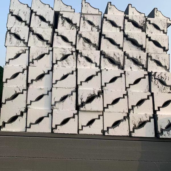 Smoothness External Wall Decorative EPS Cornice Moulding / Stucco Trim Profiles 2D 3D Design