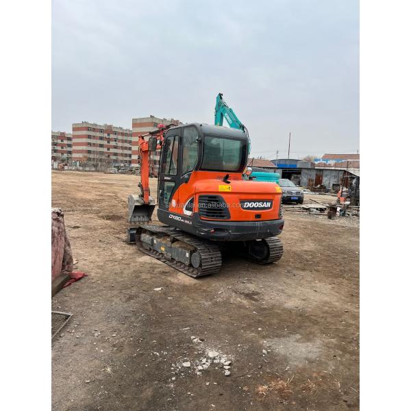 Second Hand DOOSAN DX60 Excavator and Energy-Saving for Crushing Used Hand Excavators