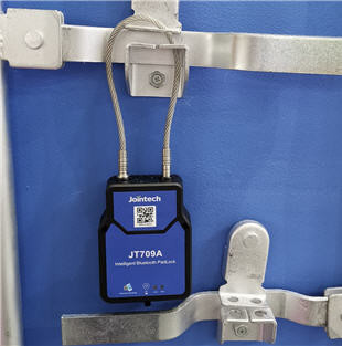 GPS Smart Bluetooth Padlock Logistic Cargo Security Monitoring RFID Unlocking