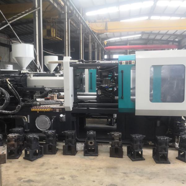 Central Clamping Structure Auto Injection Molding Machine Plastic Moulder