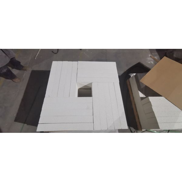 Bulk Density 0.6 to 1 gram per cubic centimeter Refractory Fire Bricks Offering Exceptional High Temperature Resistance for Heavy Duty