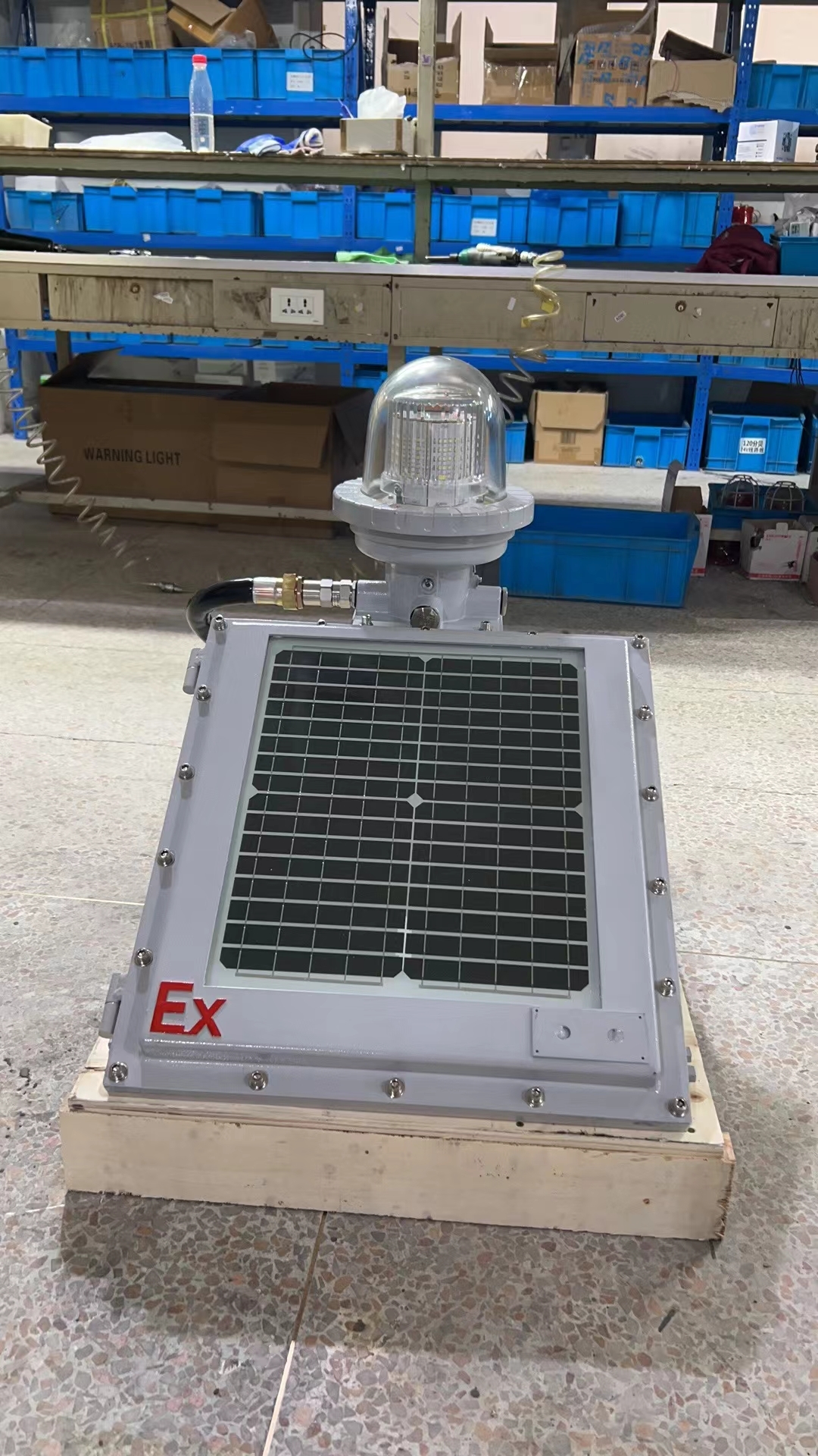 Solar Powered Explosion Proof Aviation Obstruction Light for Hazardous Locations