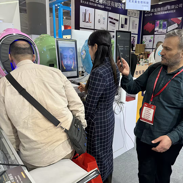 3D AI LED Skin Analyzer for Face 20 Features Inspection EU/IT Compatible 21.5" Touchscreen Free Cloud Storage Data-Driven