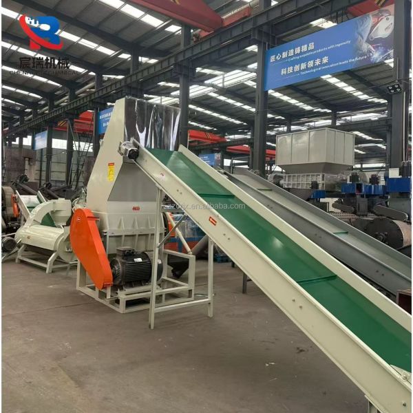 New Plastic Crusher Primarily Used for Processing Waste Plastic Products Such As PP/PE Plastic Crates Fruit Crates and Pallets