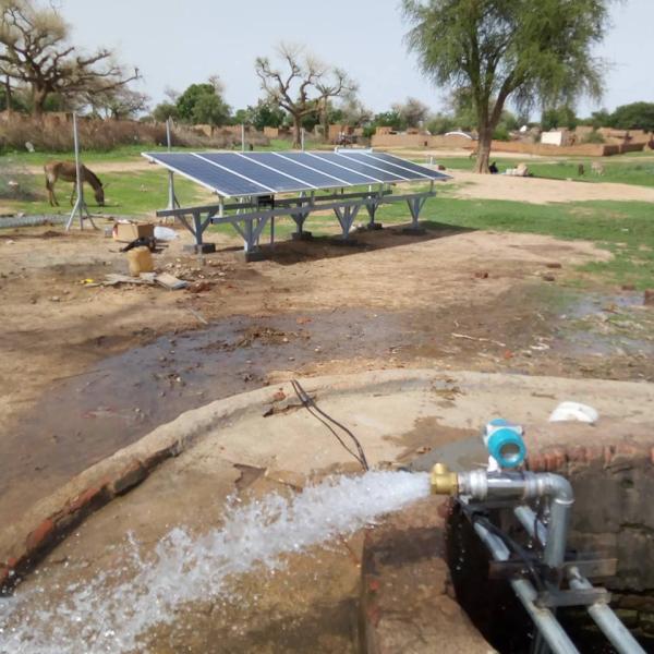 3kw Wall - Mounted Jntech Inverter For Deep Well In Africa And Middle East
