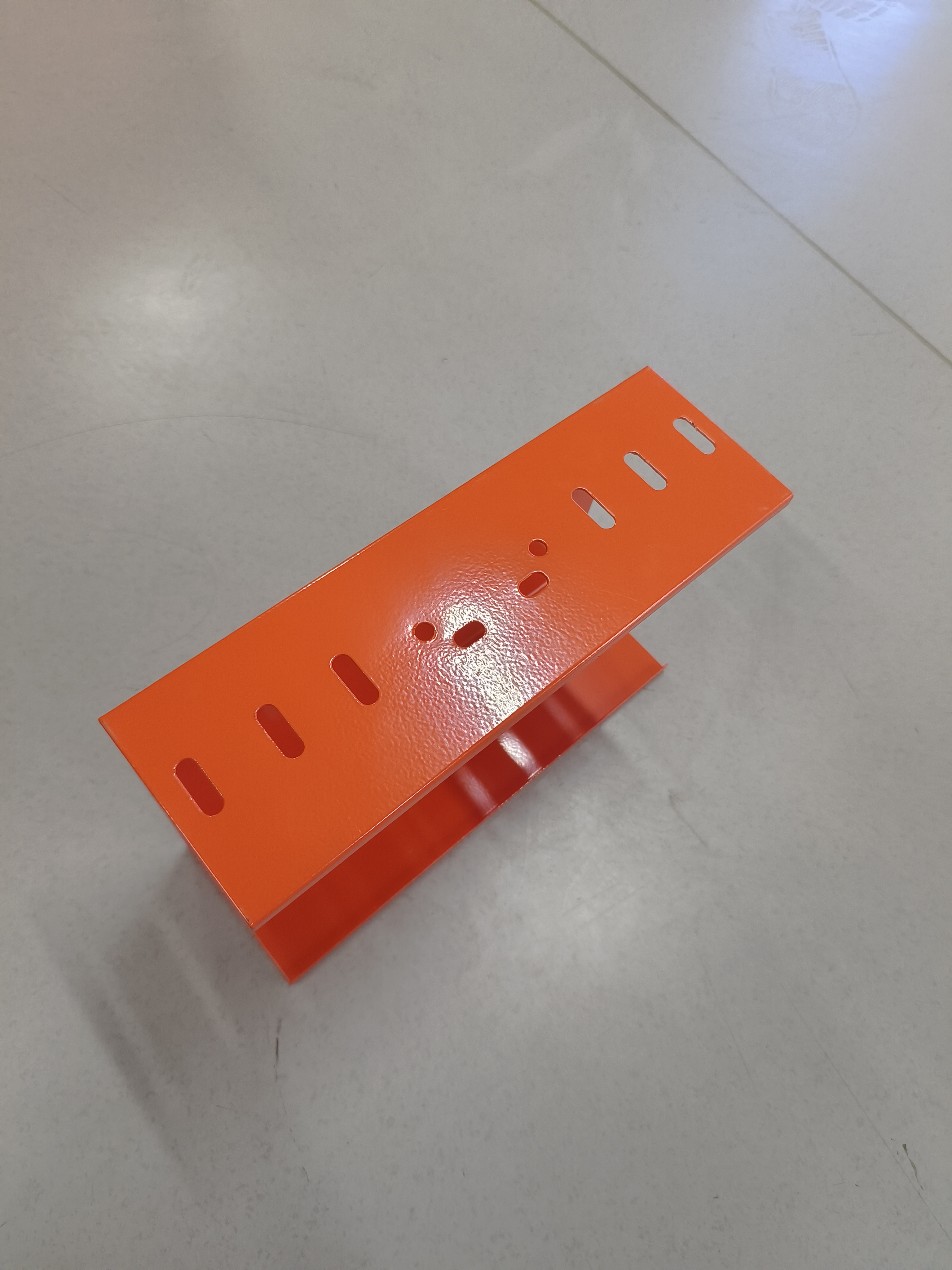 Customizable Width Anti-Corrosion Closed Cable Trough with Modular Splicing Design for Shielded Power & Telecom Cables