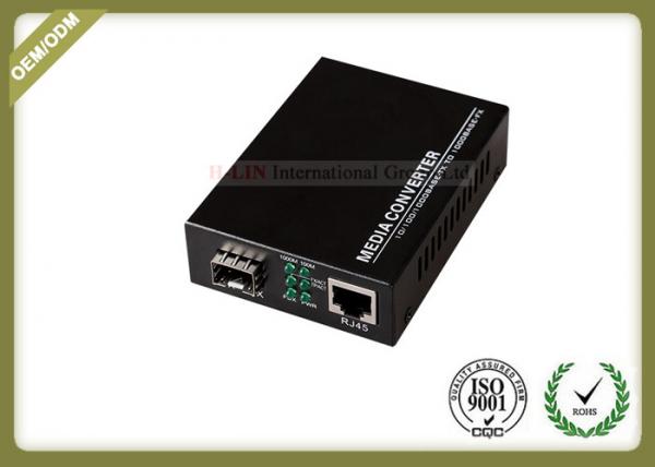 Quality Gigabit 10/100/1000M Fiber Optic Media Converter with SC or SFP Port with 20~80km for sale