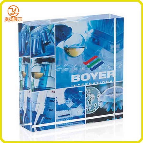 Shenzhen factory customized design acrylic paper weight with block