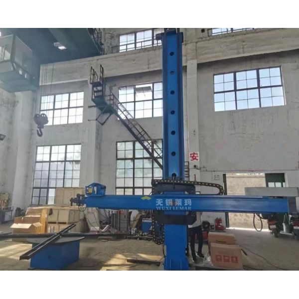 HJ8080 Submerged Arc Column and Boom Welding Manipulator in operation