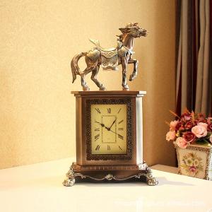 China Product name manufacturer wholesale decoration fashion armor of resin horse clock Retro ch on sale