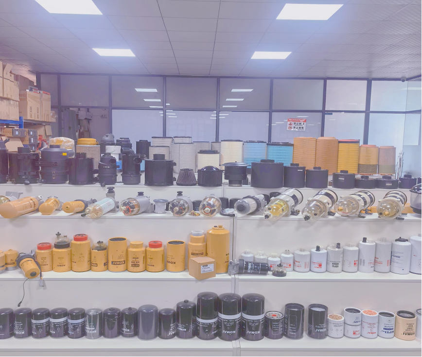 KOMAI Manufacture Fuel Filter 8193841 20805349 05717966 P550372 For Heavy Machine