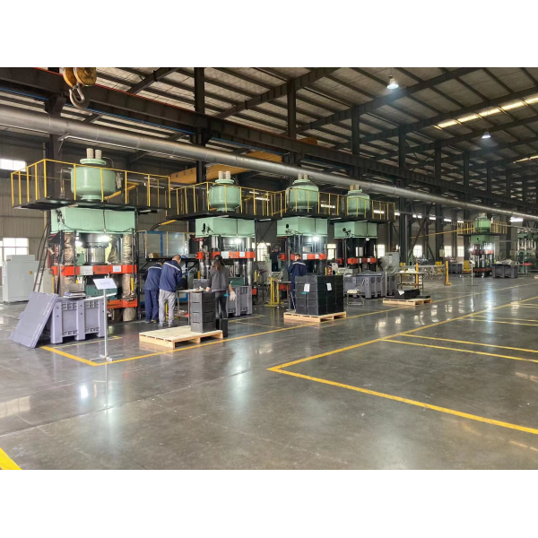 Long Lasting Cordierite Mullite Sagger Optimized For Repeated In Ceramic And Glass Firing Processes Ensuring Uniform Heat Transfer Efficiency