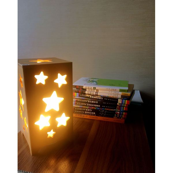 With flash light Bluetooth speakers bamboo portable speaker light dancing speaker