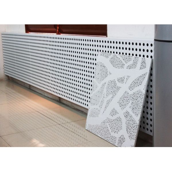 Lightweight Perforated Aluminum Sheets Corrosion Resistant 0.5mm-6mm Thickness