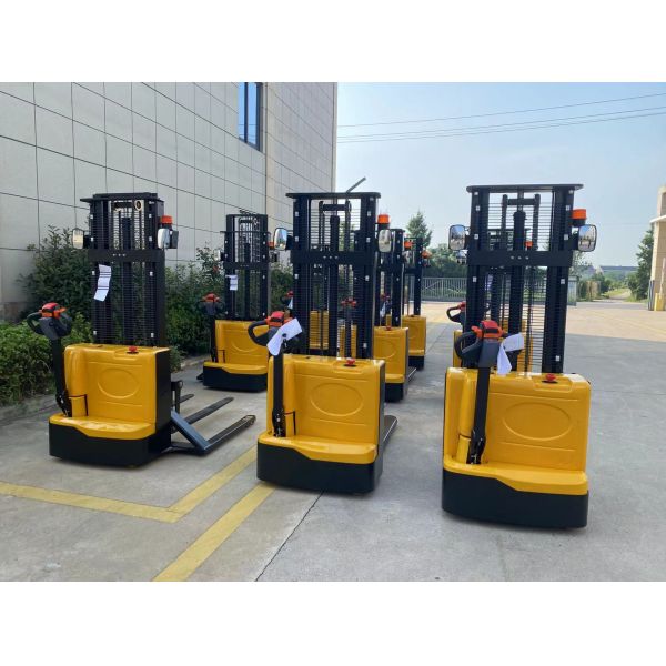 1.5 Ton Electric Pallet Stacker with 1600-3000mm Lifting Height