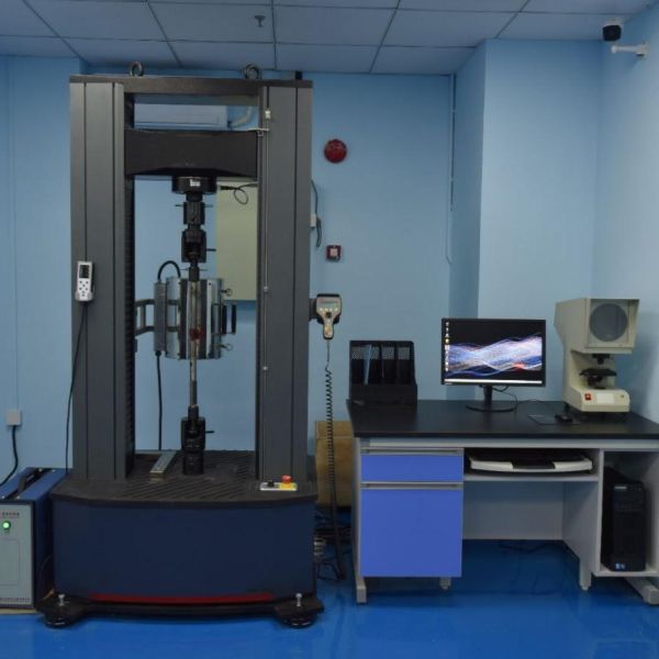 Electronic High Temperature Tensile Strength Testing Machine 0.01kN High Accuracy