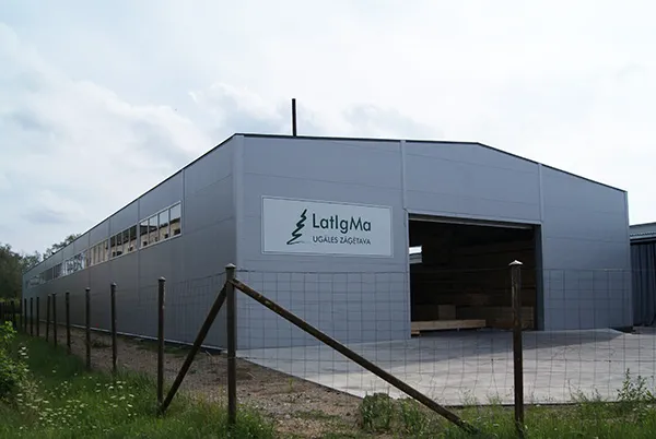 Durable Prefabricated Steel Structure warehouse Suitable for Multiple Industrial
