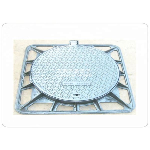 GGG 50 Square Manhole Covers Ductile Cast Iron Anti Skidding With Hinge
