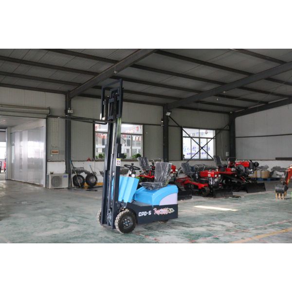 Safe 3-6 Meter Electric Forklift Safety With Solid Tires And Emergency Stop Function Battery Electric Forklift