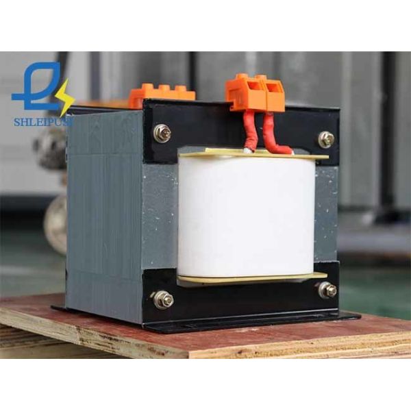 Single Phase Voltage Transformer 4KVA 4KW 120V 240V Step Down Voltage Transformer