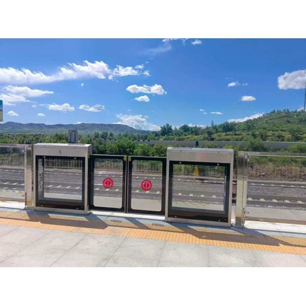 Surface Mounted Passenger Sliding Door Automatic For Subway Bay Gate