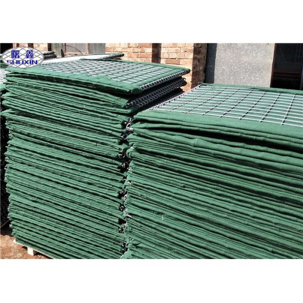 Sand and earth filled Military Hesco Barriers Welded Gabion With Geotextile Lined