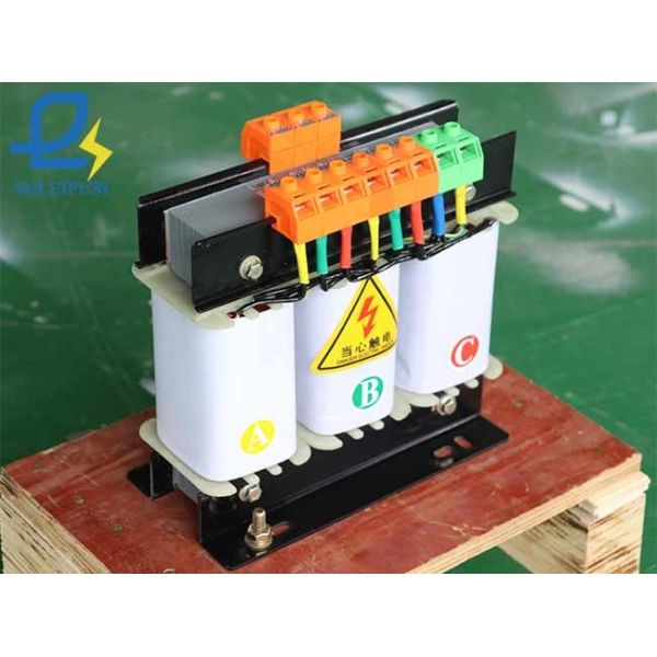 2KVA 3 Phase Voltage Transformer 208V To 440V 480V Step Up Transformer