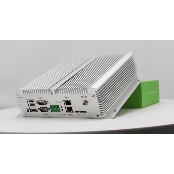12V AI Edge Computing Mini PC Windows Embedded GPU For Vehicles
