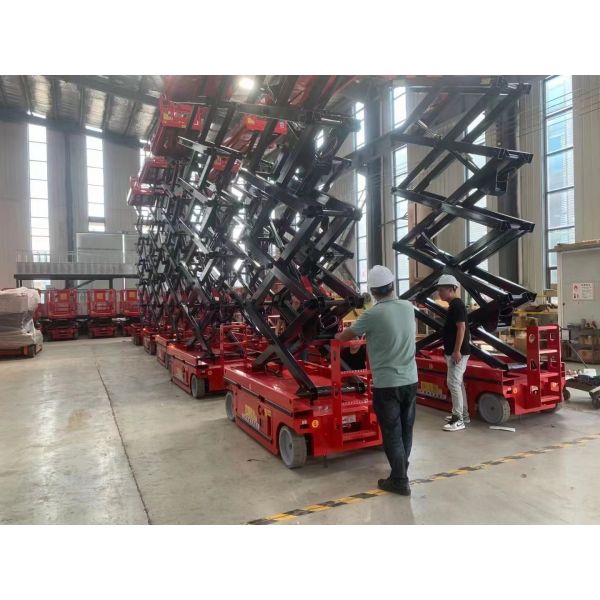 High Rise Telescopic Work Platform for Elevated Aerial Working 3.2km/h Travel Speed