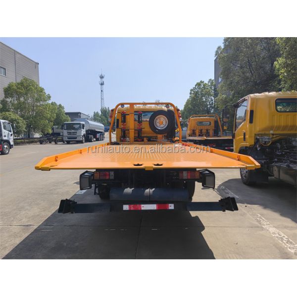 Factory Hot Sale Recovery Truck for Sale in Dubai Flatbed Tow Truck Pull 2 Car