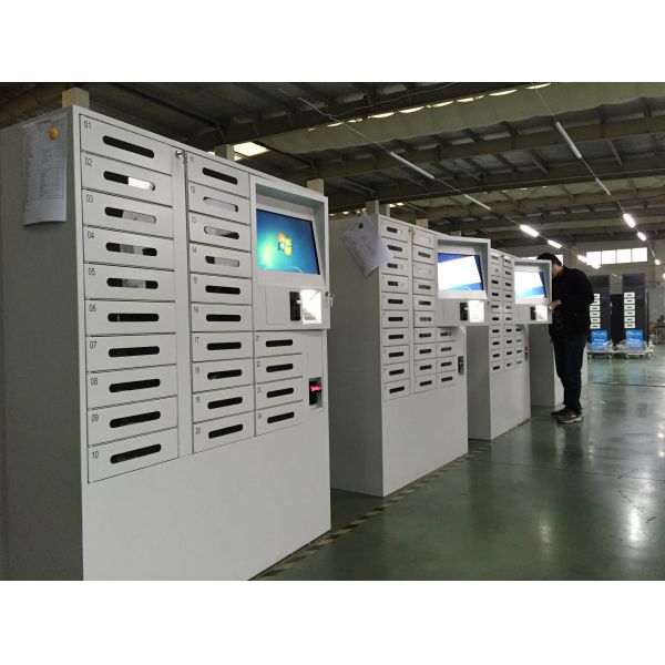 High End Cell Phone Charging Stations Remote Access Ads Function For Train Station