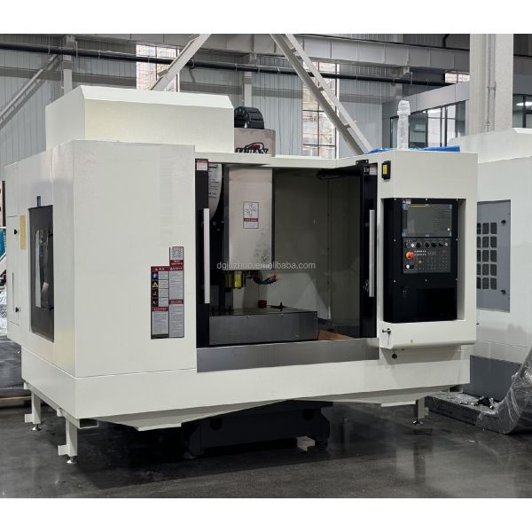 VMC650 Multi Axis CNC Machine Center 8000 RPM Belt Drive BT40 Taper Vertical Milling System