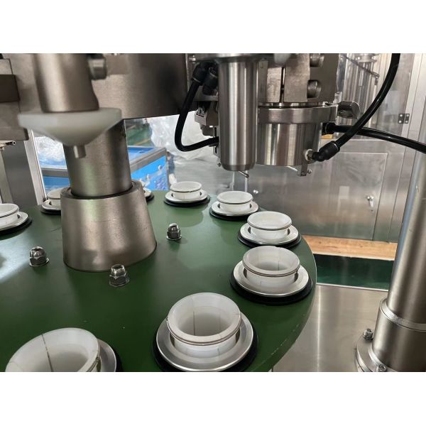 Full-auto Laminated Tube Plastic Tube Filling and Sealing Machine