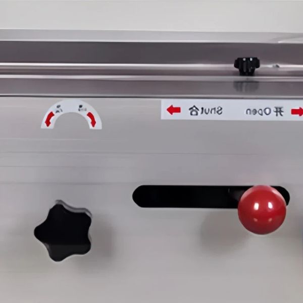 Automatic Pillow Bag Packaging Machine 304 Stainless Packing Pillow Machine 380V