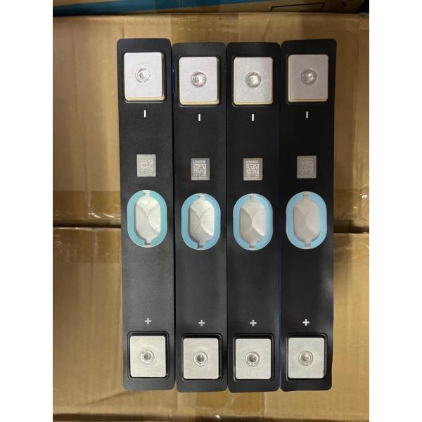 3.7V 113Ah 120Ah Rechargeable Lithium Battery Cell Prismatic NMC Battery Cell