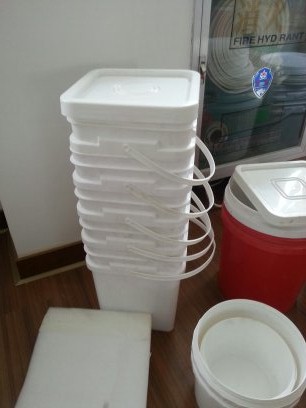 Faster injection speed injection molding company Model K2-500