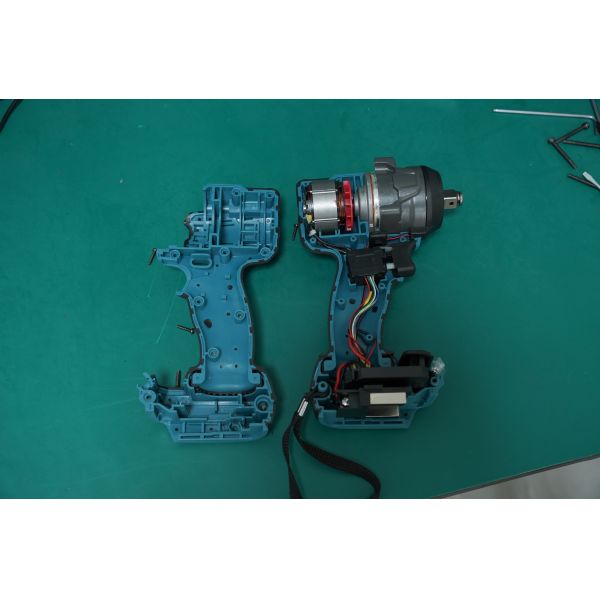400Nm High Torque High Quality Modern Tools Repairs Portable 1/2inch Power Wrench High-Intensity Impact Wrench Without Battery