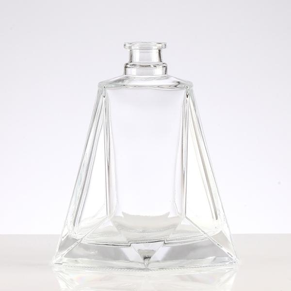 Customized Logo Glass Bottle for Carbonated Drinks and Empty Customized Bottle