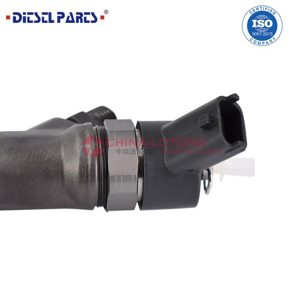 0445110307 for bosch common rail injector manufacturers 0 445 110 307 Common Rail Injector 5263308