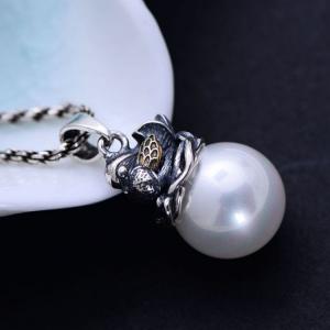 China Women Retro 925 Silver Shell Pearl Bird Pendant Necklace (XH056542W) on sale