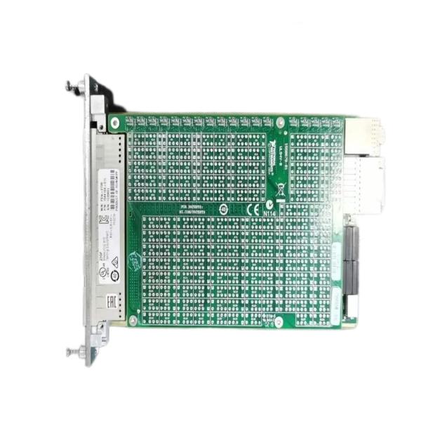 PXIe-2739 Matrix Switch Module Electronic Test Instruments 16x16 2 Wire Matrix 10MHz Bandwidth