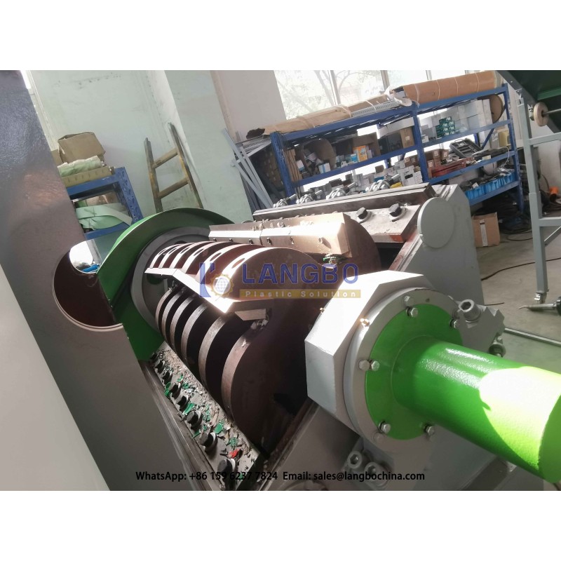 Industrial Heavy-Duty Plastic Bottle and Bag Crusher Machine